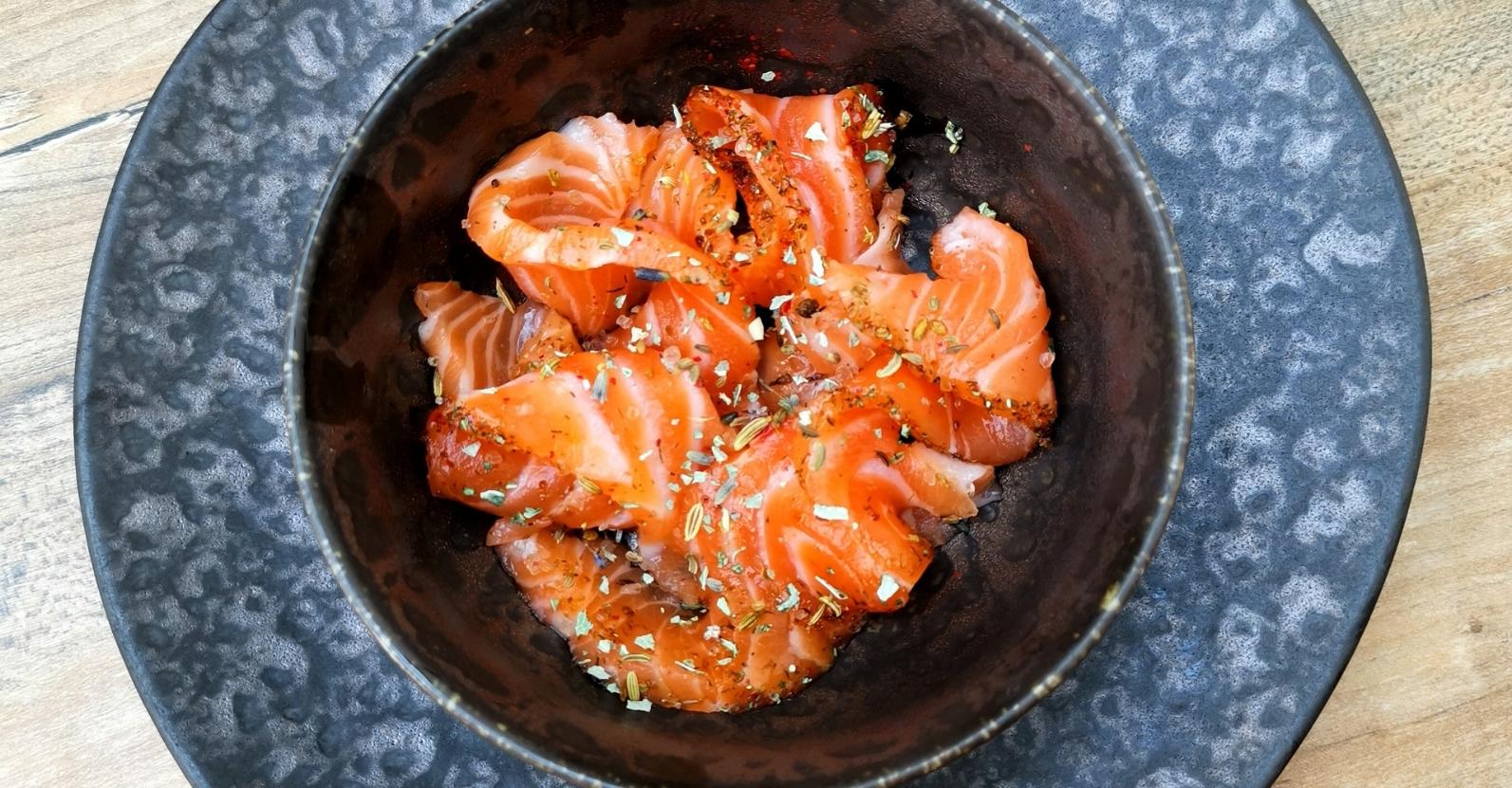 saumon mariné aux épices